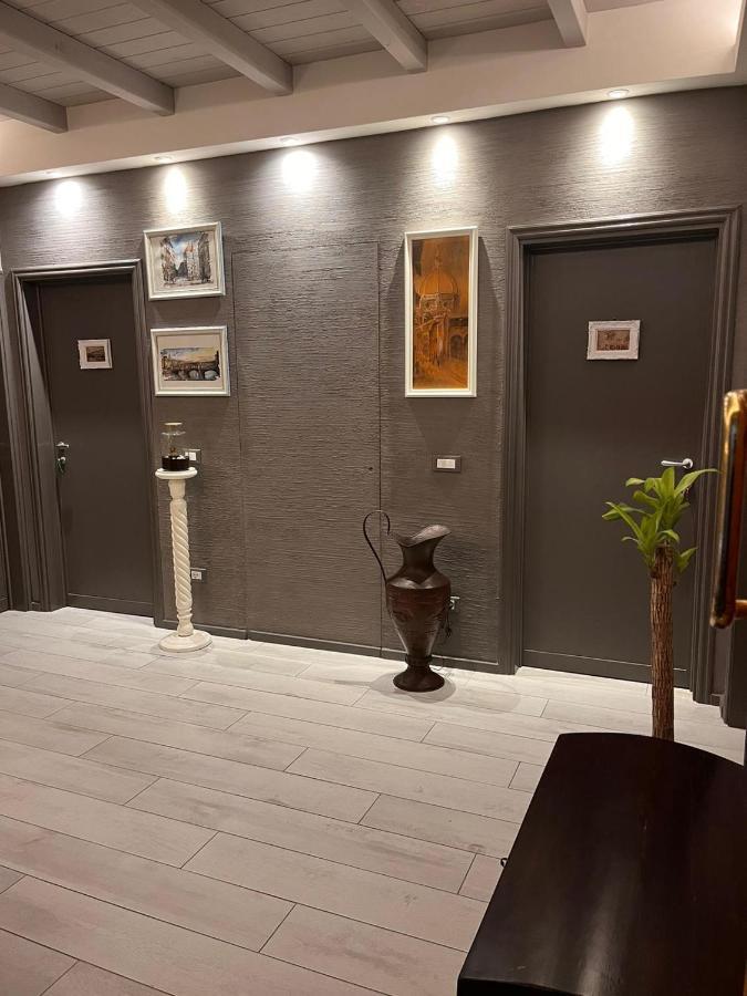 Eda Grey Apartment Флоренция Екстериор снимка