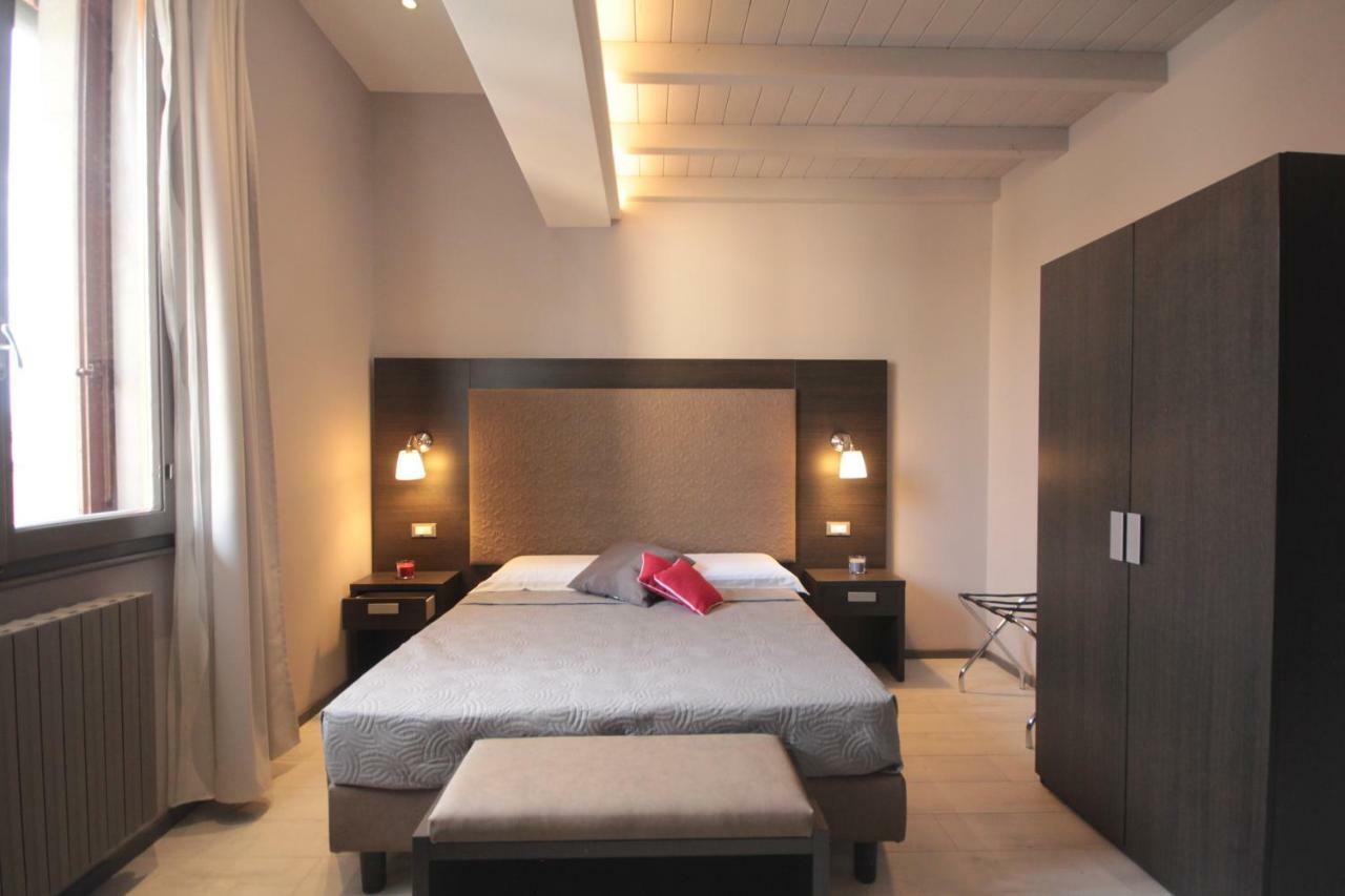 Eda Grey Apartment Флоренция Екстериор снимка